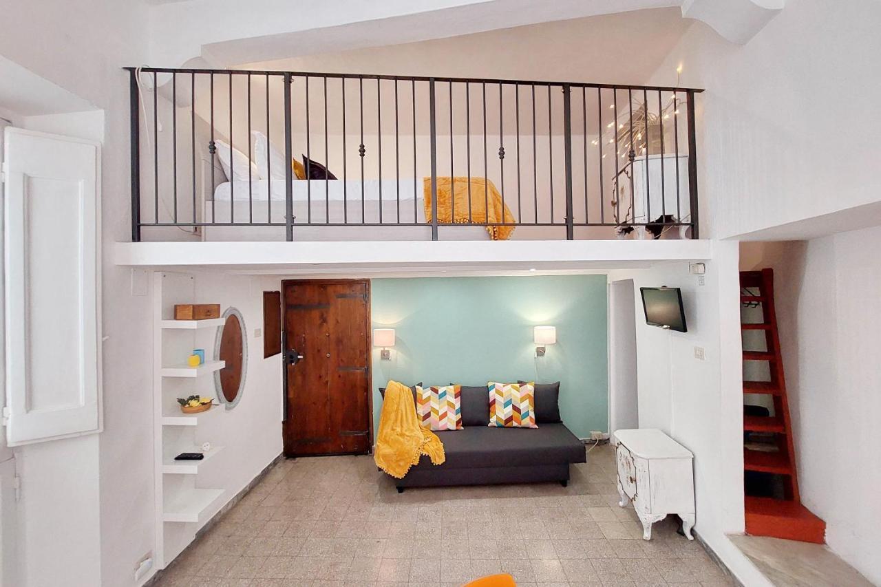 Campo de' fiori cute apartment Roma Esterno foto